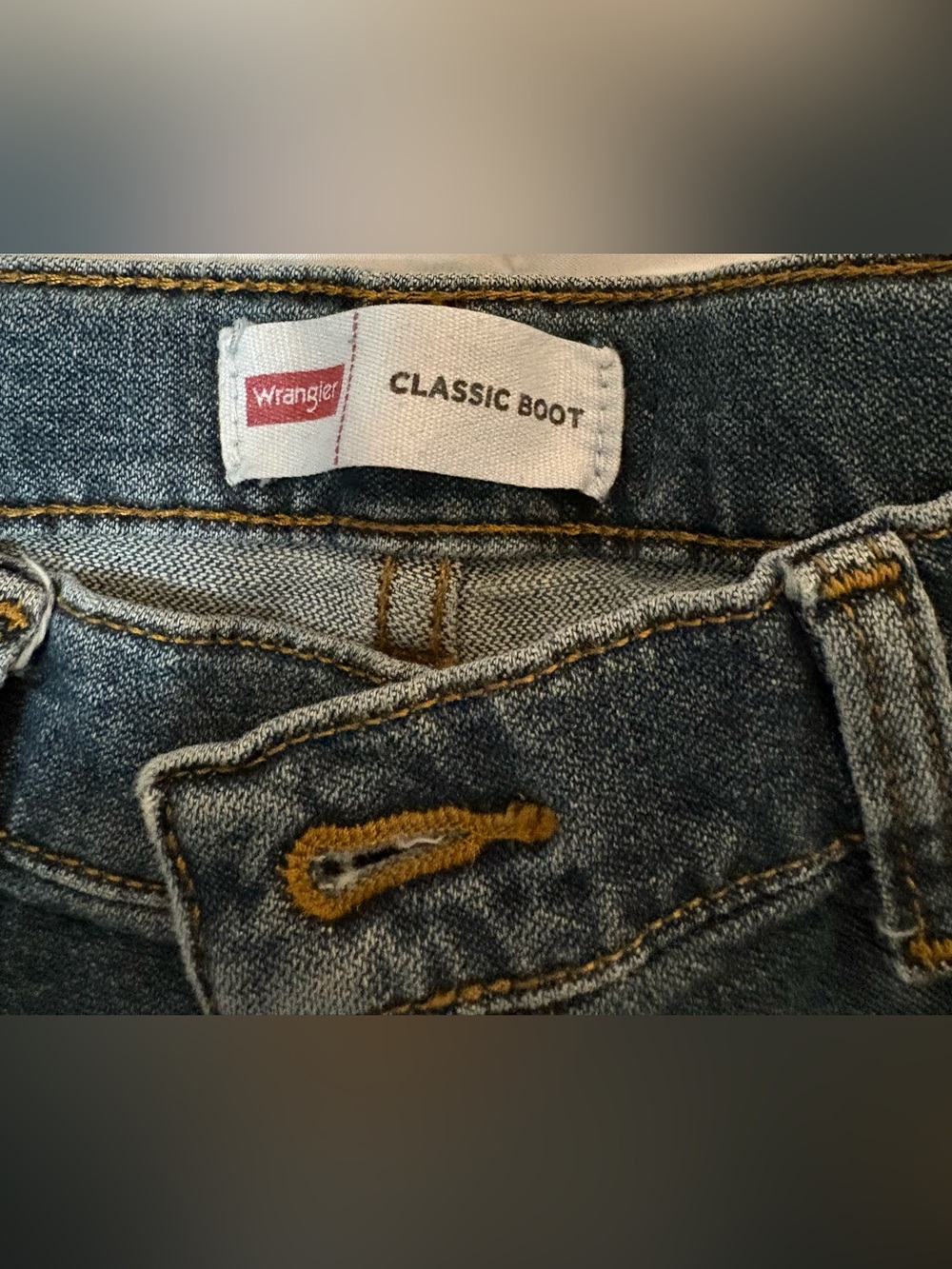 Wrangler Boys Classic Boot Cut Jeans Size 14 Regular Medium Wash - Picture 2 of 5